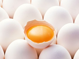 鸡蛋里有什么?